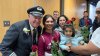 Piloto en O’Hare celebra el Día de las Madres con un regalo especial a sus pasajeros