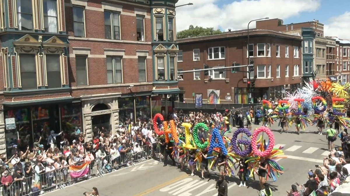 Celebraron en Chicago el Desfile del Orgullo 2024