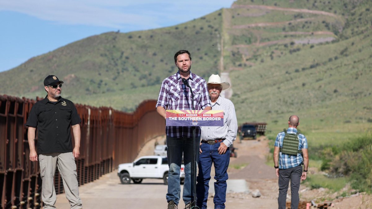 JD Vance visits the border – Telemundo Chicago