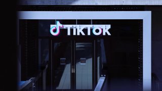 TikTok lucha en una corte de EE.UU. contra ley que podría prohibir esa aplicación en enero