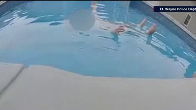 En una piscina: policía salva a niño con autismo que había desaparecido