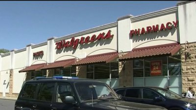 Walgreens despide a cientos de empleados, incluyendo en Chicago