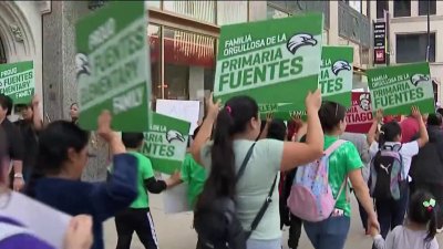 Maestros, alumnos y familias piden que no cierren las escuelas ACERO