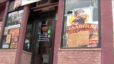 Dueño de un restaurante en Pilsen se enfrenta a presunto asaltante