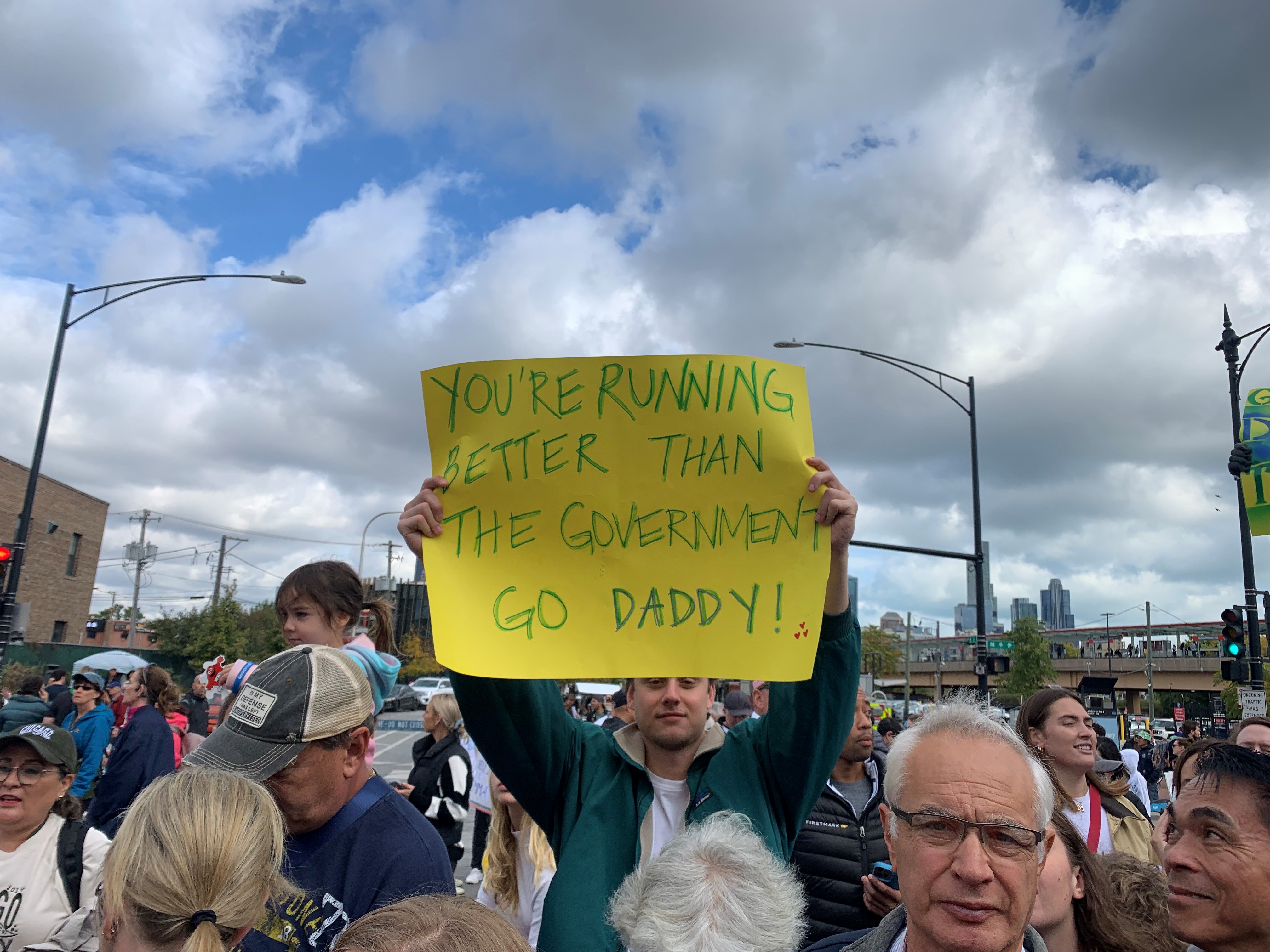 Fotos Las pancartas motivadoras del Maratón de Chicago 2024