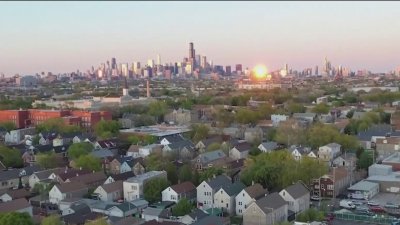 Prevén reducción en el impuesto a la propiedad en Chicago por negociaciones