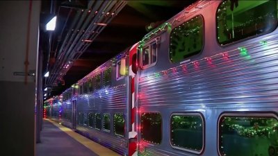 Metra añade tren navideño a su línea Electric