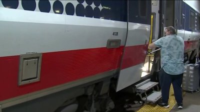 Amtrak invita a usar su transporte durante la temporada festiva