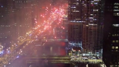 Video: revive los fuegos artificiales en el Riverwalk