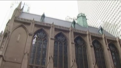 Iglesia en Chicago cancela sus servicios en español