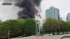 Enorme columna de humo cerca de Soldier Field por incendio de una camioneta
