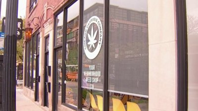 Buscan a sospechoso de ataques contra algunos dispensarios en Chicago