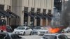 Impactante: un auto se incendia en plena calle en el centro de Chicago