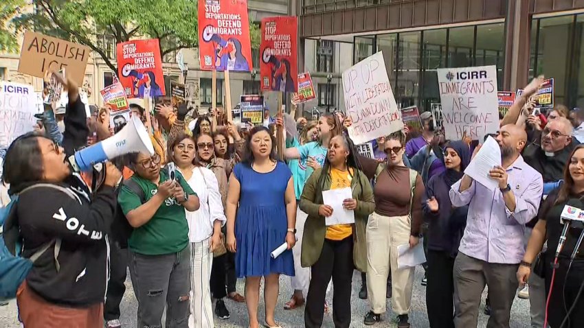 Protesters in Chicago call for the release of SEIU California leader David Huerta.