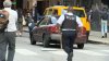 Captado en video: Auto se dirige hacia manifestantes en el centro de Chicago