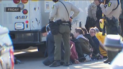 Acusan a hombre de asesinar a adolescente en Illinois – Telemundo Chicago