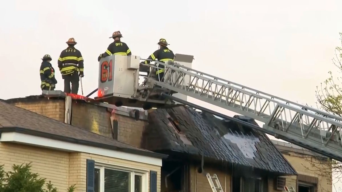 Caos en Des Plaines: explosión en edificio deja 16 heridos – Telemundo ...