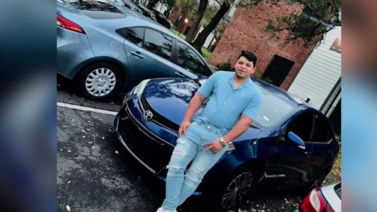 Venezuelan Migrant Undergoes Surgery After Federal Agent Shooting