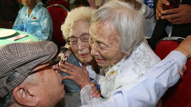 Años sin verse por la guerra, se reencuentran