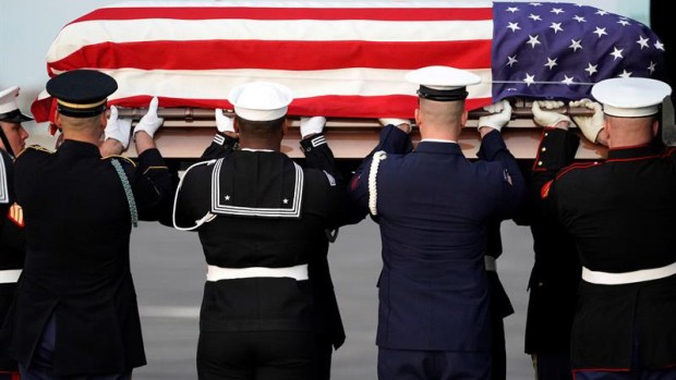 Restos de Bush llegan a Houston para funeral final