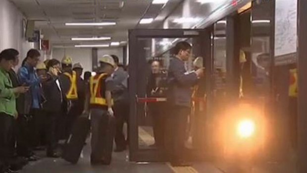 Video: Otro accidente en Seúl: choque de trenes