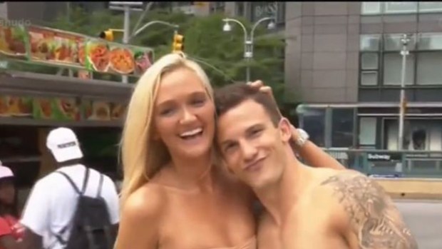 Video: Furor por citas amorosas y al desnudo