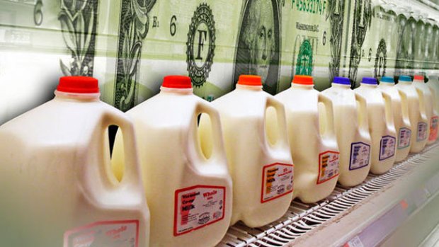 Video: Temen que explote el precio de la leche