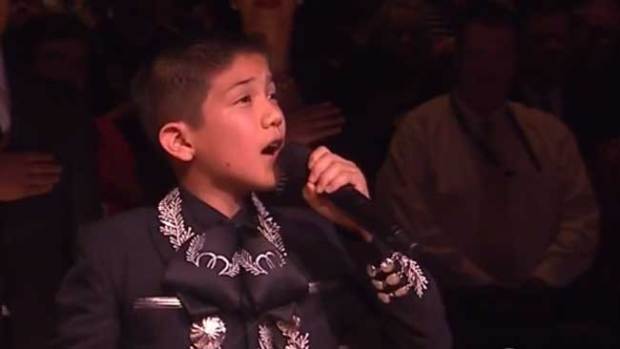 Video: Gran triunfo para "El charro de oro"