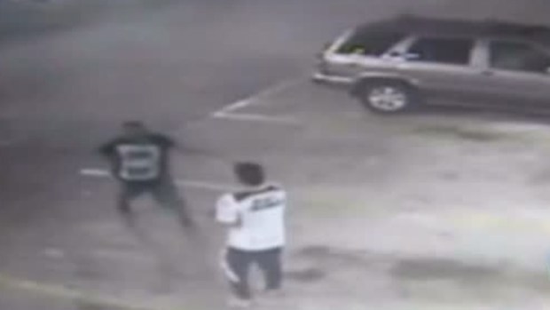 Video: Robo de auto termina en explosión