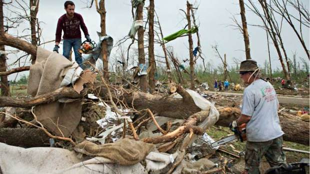 Video: Crece número de muertos tras tornados