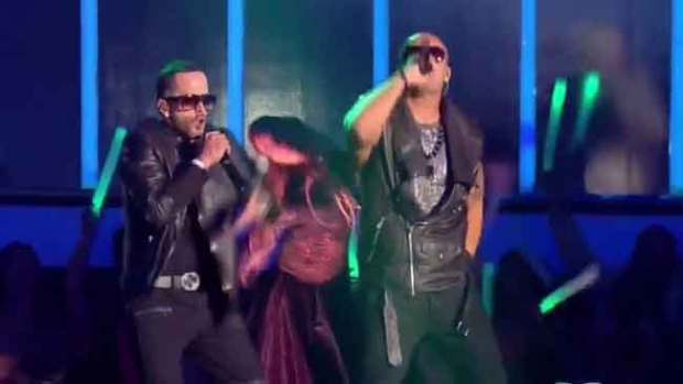 Video: Wisin y Yandel triunfan en festival People