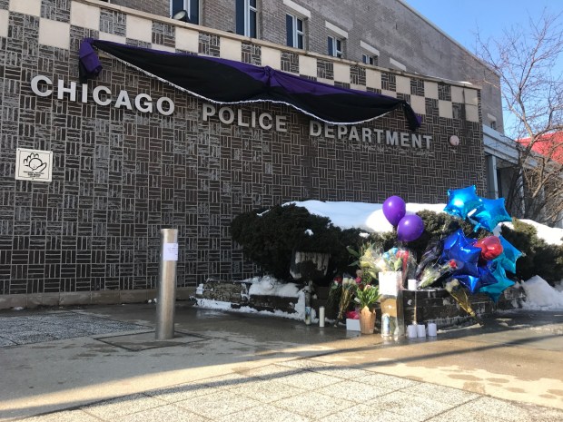 Altos honores para comandante asesinado en el Thompson Center