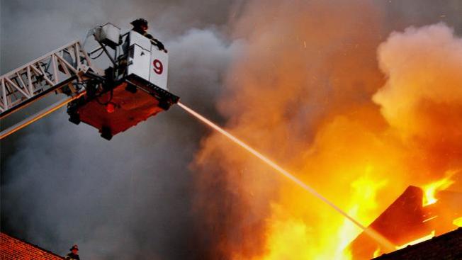 Bomberos molestos con propuesta