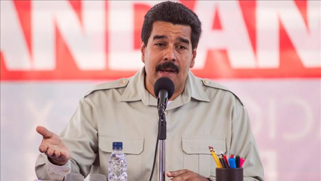 Maduro lanza villancico viral