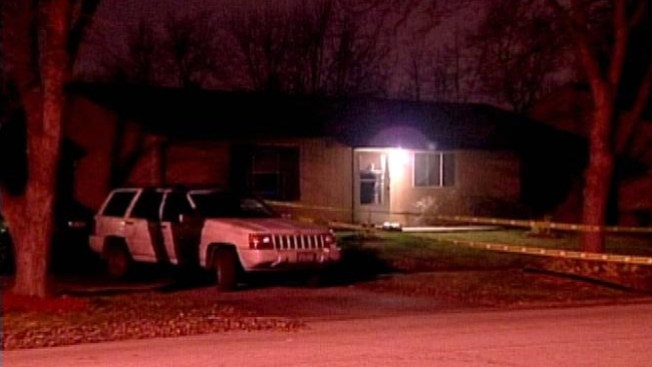 Encuentran cadáveres dentro de casa en venta