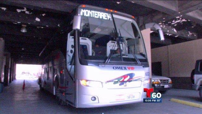 México: vuelca bus y deja 8 muertos