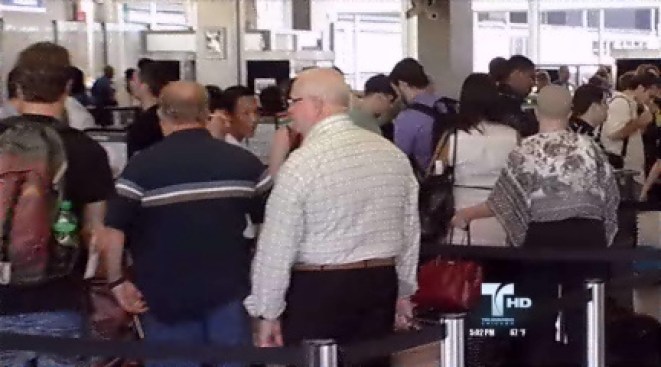 Millones viajan por día feriado